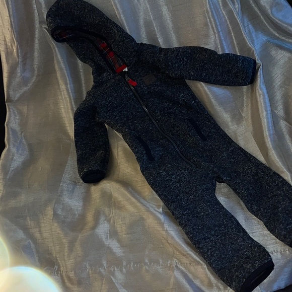 Boys 18 months outfit lot - Picture 2 of 3